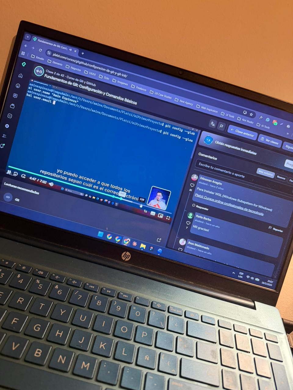 Pantalla con contenido de Git y GitHub